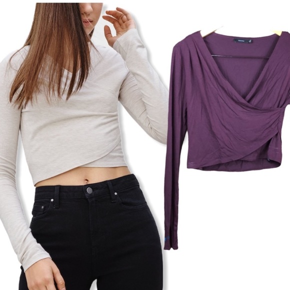 Aritzia Flavia Plum Cropped Long Sleeve - Picture 5 of 5